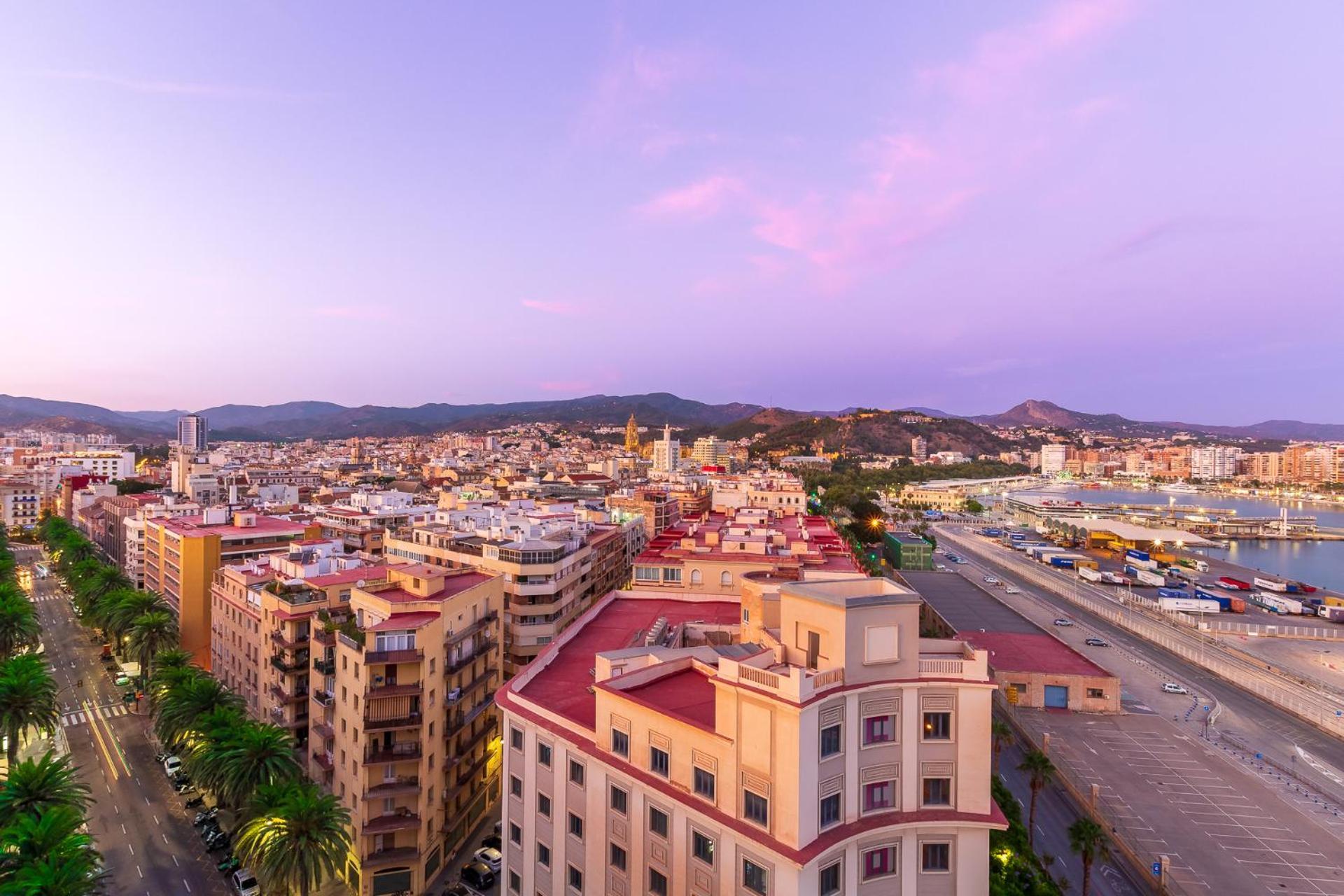 Apt Alameda De Colon Solo Familias Malaga Bagian luar foto