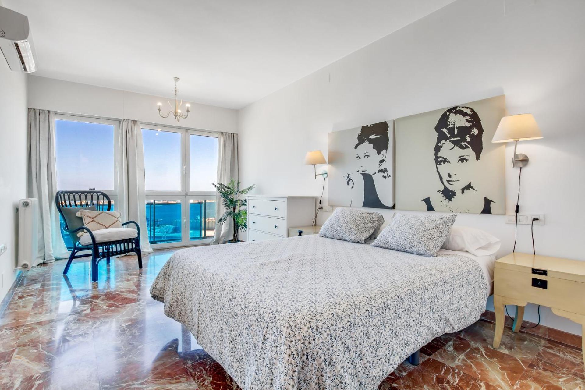 Apt Alameda De Colon Solo Familias Malaga Bagian luar foto
