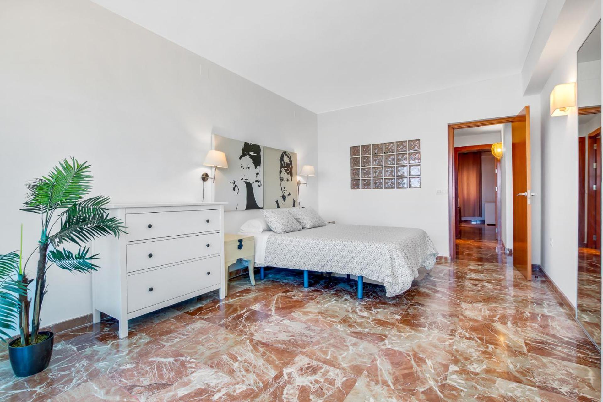 Apt Alameda De Colon Solo Familias Malaga Bagian luar foto